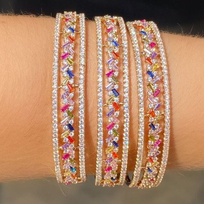 Bracelete Banhado a Ouro Cravejado em Zircônias Coloridas -  