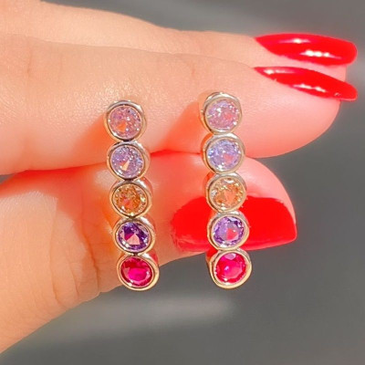Brinco Zircônias Coloridas -  